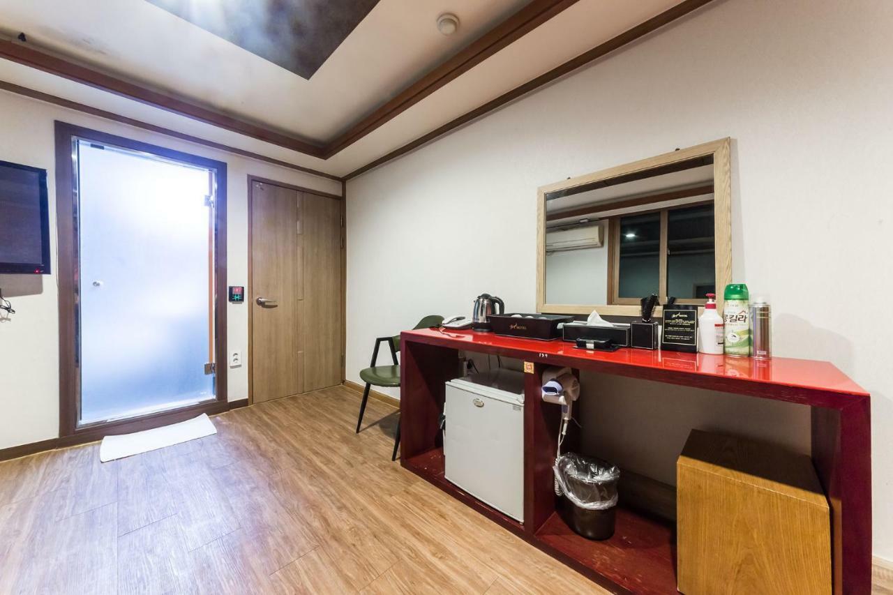 Pocheon Royal Hotell Eksteriør bilde