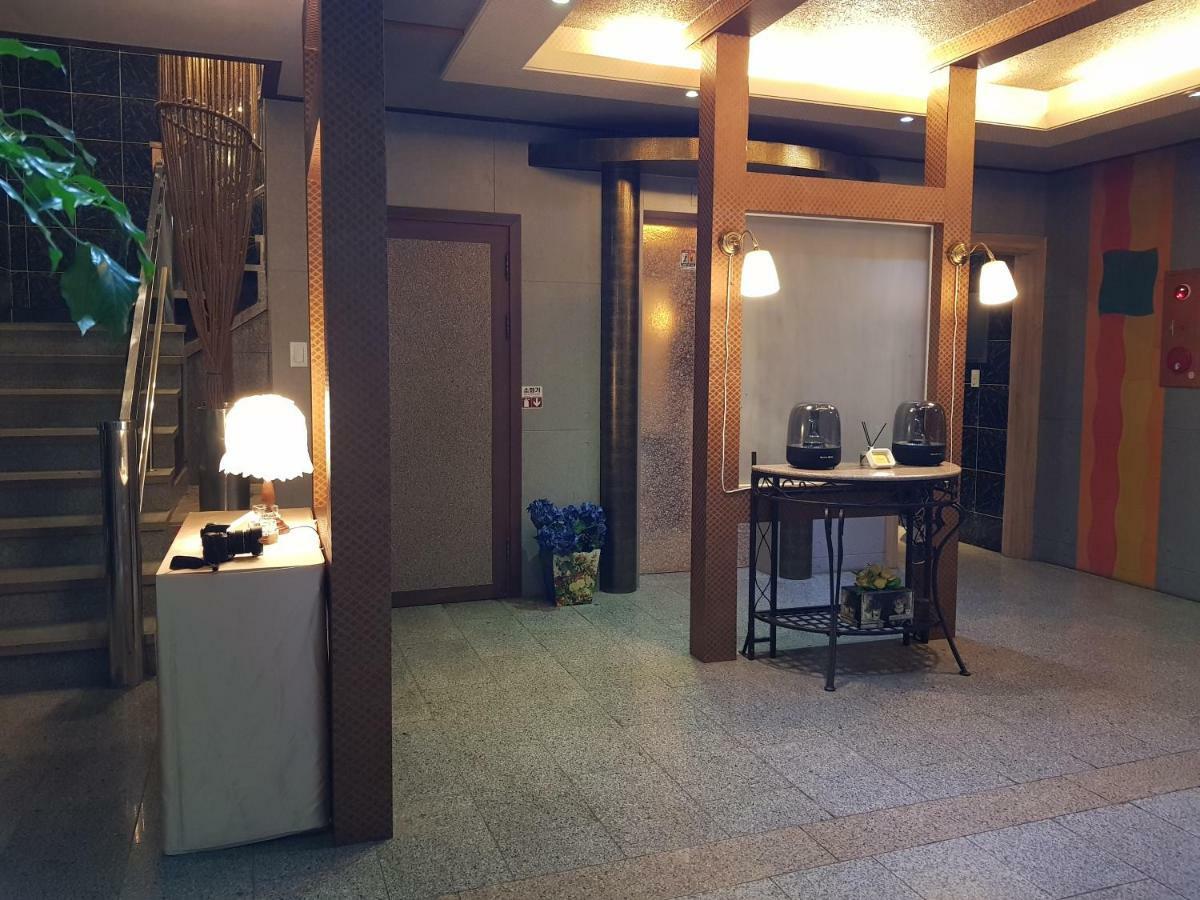 Pocheon Royal Hotell Eksteriør bilde